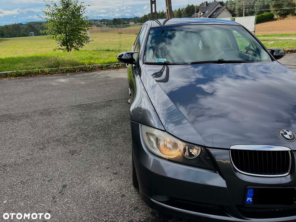 BMW Seria 3 318i - 2