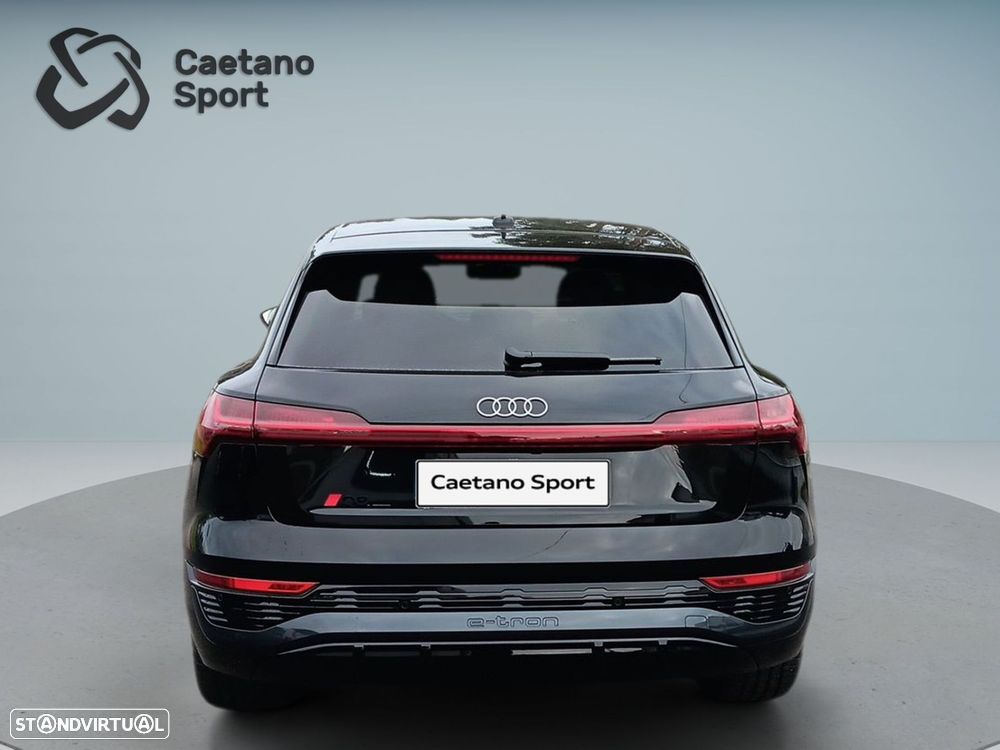 Audi Q8 e-Tron 50 quattro S line - 5