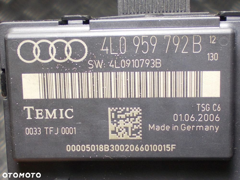 Audi Q7 4L sterownik moduł drzwi lewy przód - 3