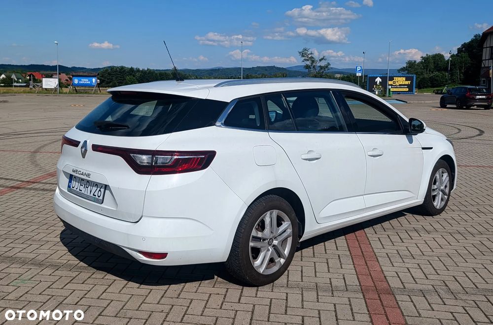 Renault Megane 1.5 Blue dCi Zen - 6