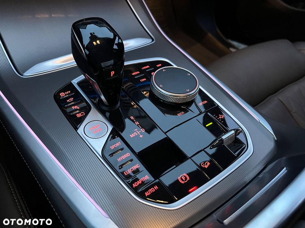 BMW X5 xDrive45e - 28