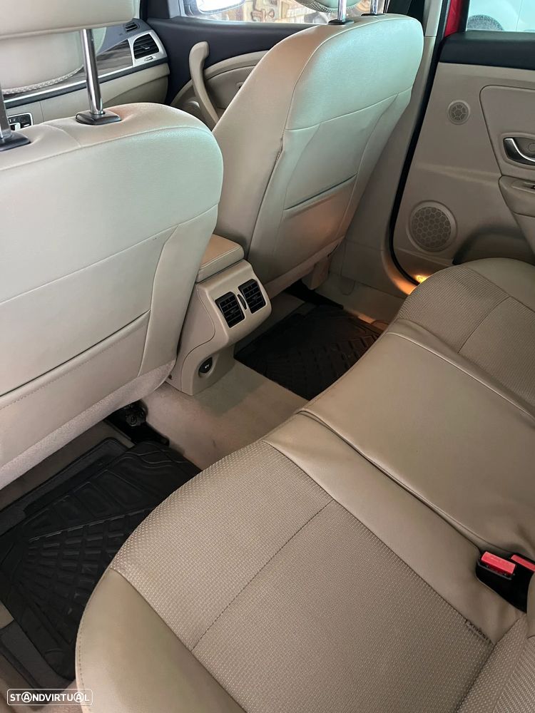 Renault Mégane 1.5 dCi Dynamique - 8