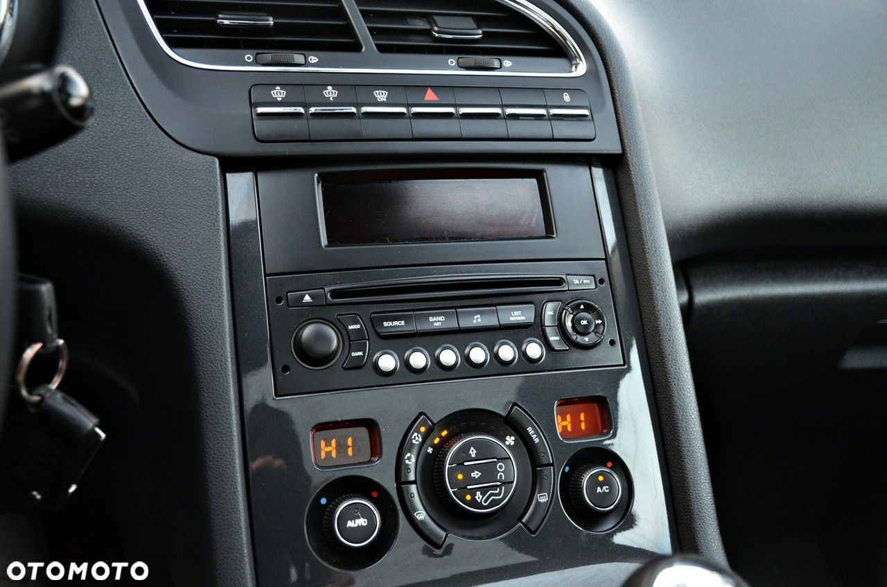 Peugeot 5008 - 26