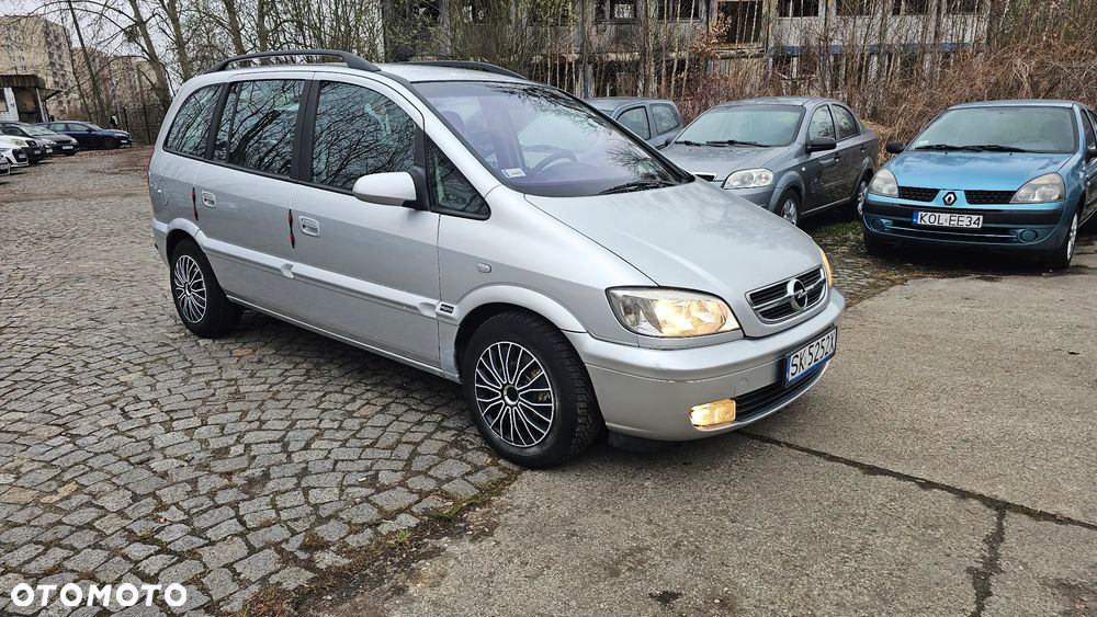 Opel Zafira - 4
