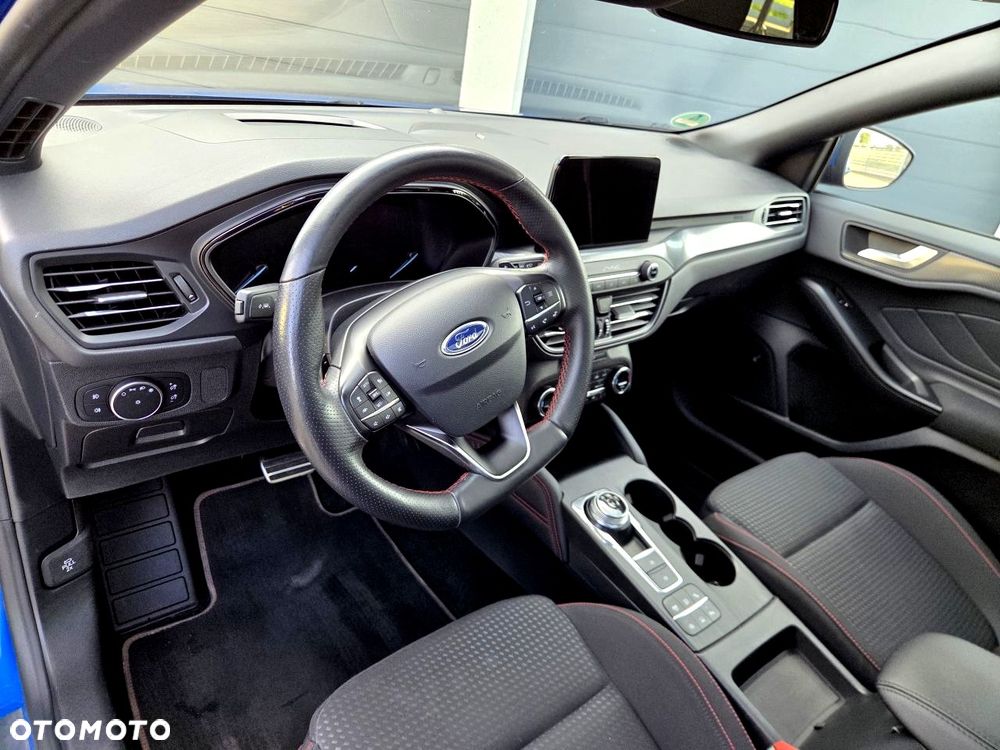 Ford Focus 1.5 EcoBlue Start-Stopp-System ST-LINE - 14