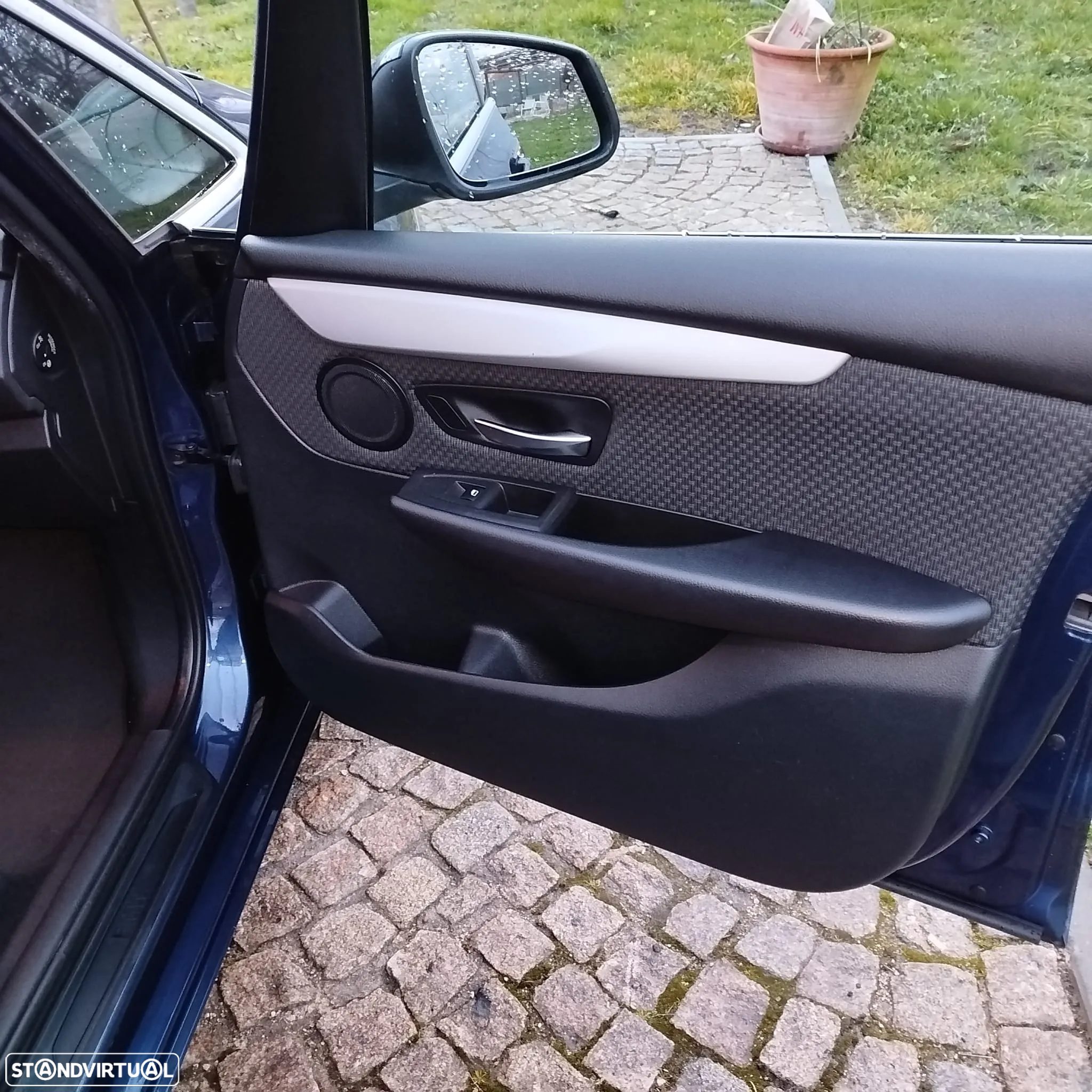 BMW 216 Gran Tourer d - 11