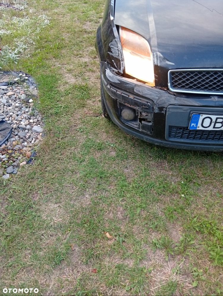 Ford Fusion - 4