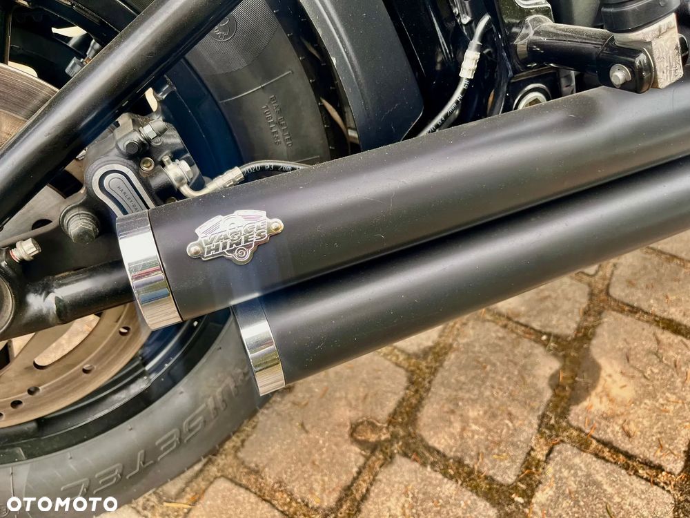 Harley-Davidson Softail Street Bob - 10