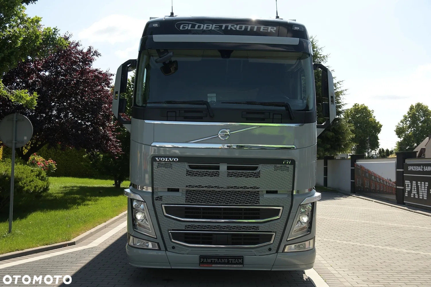 Volvo FH500///* 2019///* JEDYNE 264 TYŚ KM///* SYSTEM DOKUJĄCY WÓZKA WIDŁOWEGO///* KAMERA///* ZESTAW///* TANDEM///* 7.70+7.70///* WECON///* DACH PODNOSZONY///* STAN JAK NOWY - 10