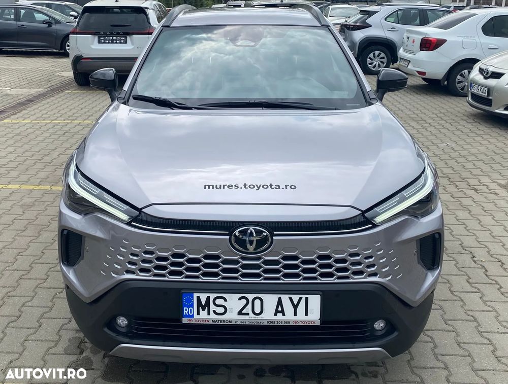 Toyota Corolla - 1