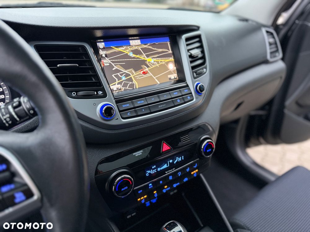 Hyundai Tucson blue 1.7 CRDi 2WD DCT Premium - 35