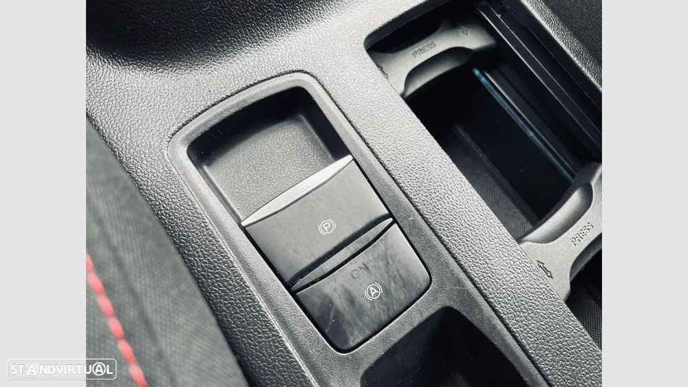 Ford Focus SW 1.5 TDCi EcoBlue ST-Line - 14