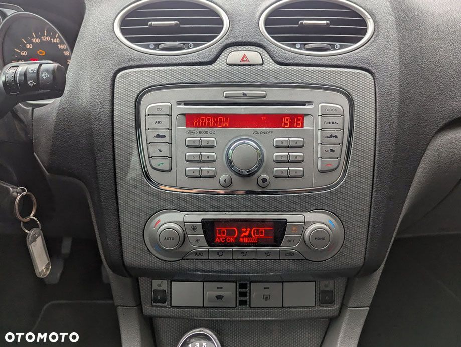 Ford Focus 1.6 Platinium X - 11