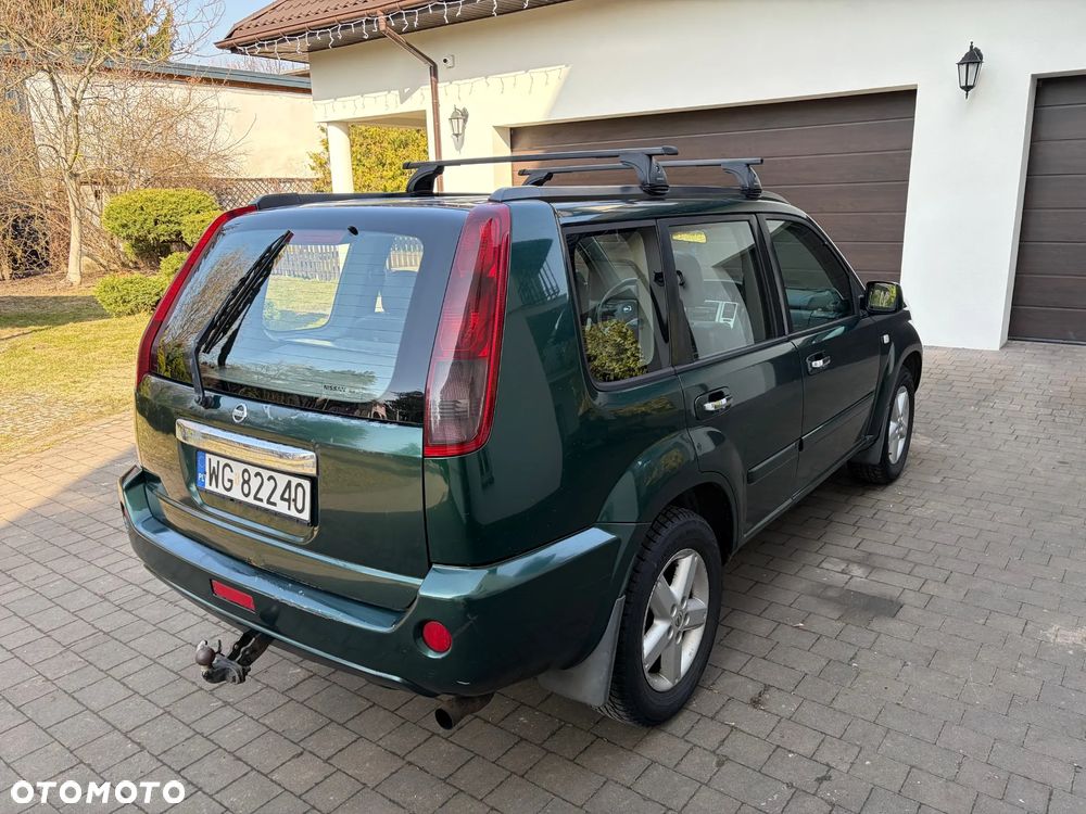 Nissan X-Trail 2.2 dCi 4x4 Elegance - 3