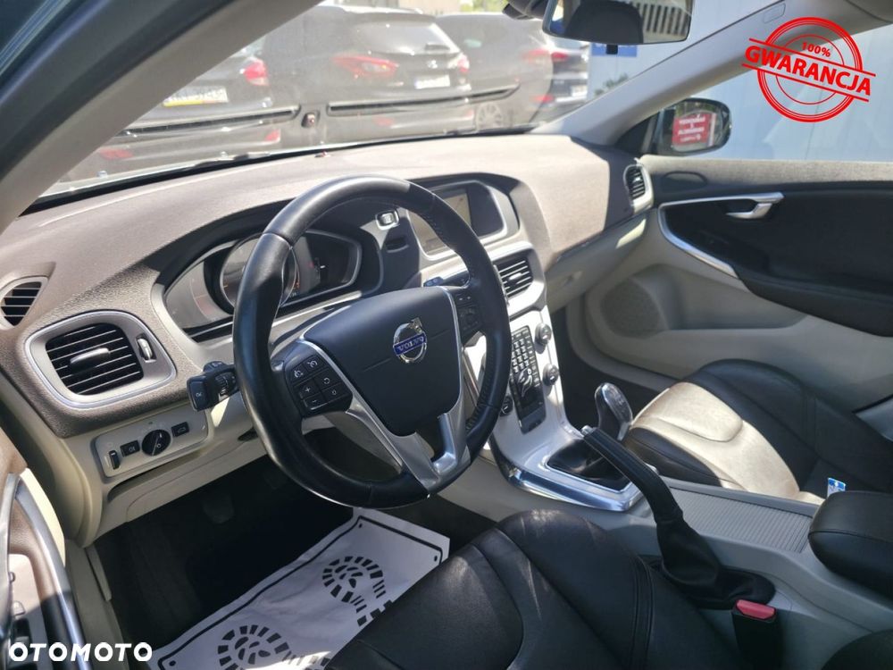 Volvo V40 - 27