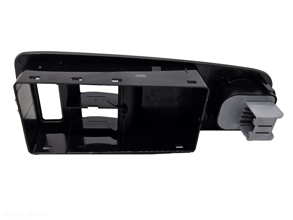 OBUDOWA PRZEŁĄCZNIKA SZYBY FIAT DUCATO PEUGEOT BOXER CITROEN JUMPER 06 - 2