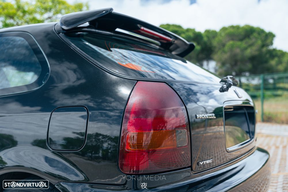Honda Civic 1.6 VTi - 8