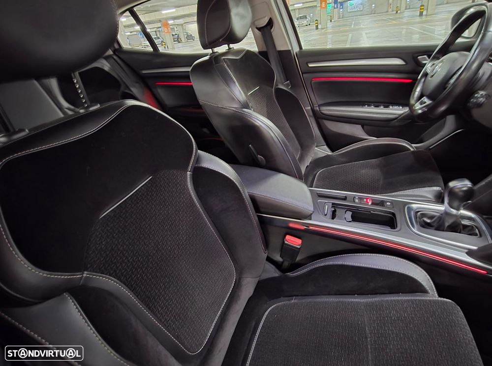 Renault Mégane BLUE dCi 115 EDC INTENS - 27