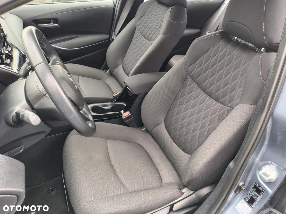 Toyota Corolla - 12