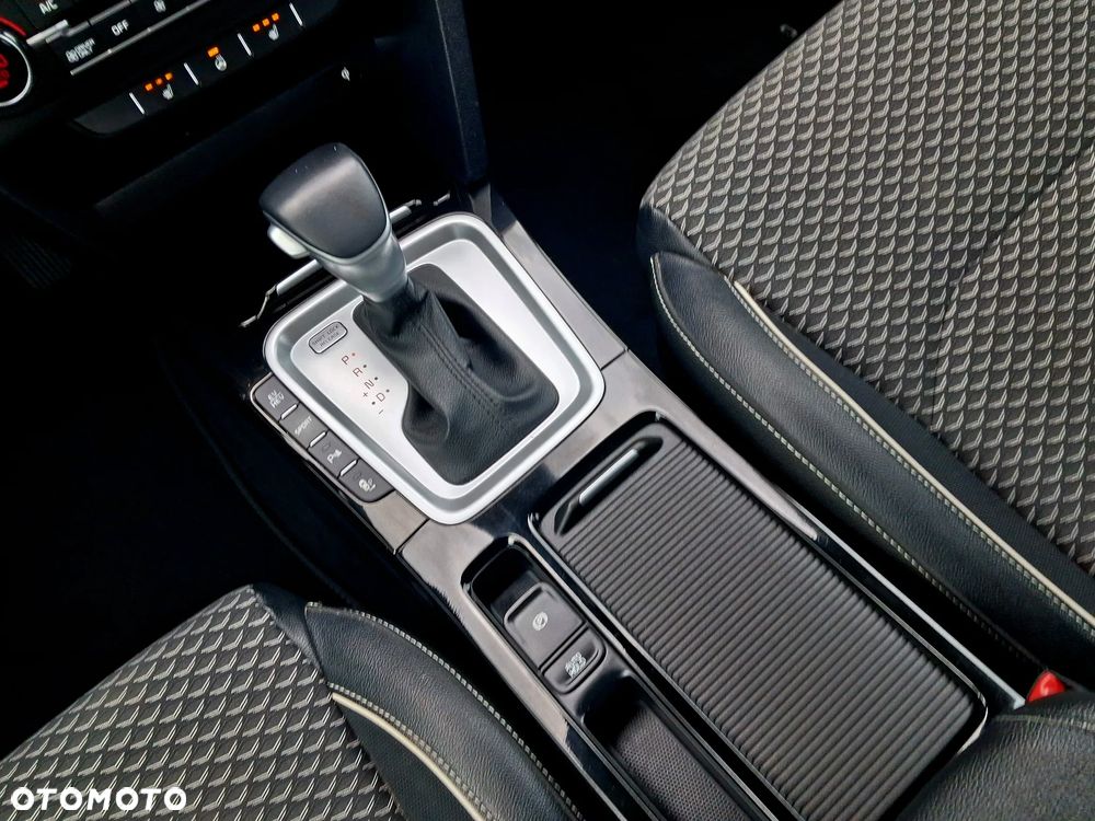 Kia XCeed - 31