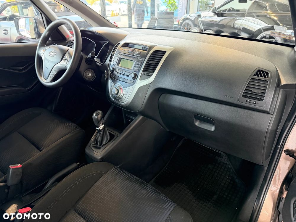 Hyundai ix20 1.4 Comfort - 16