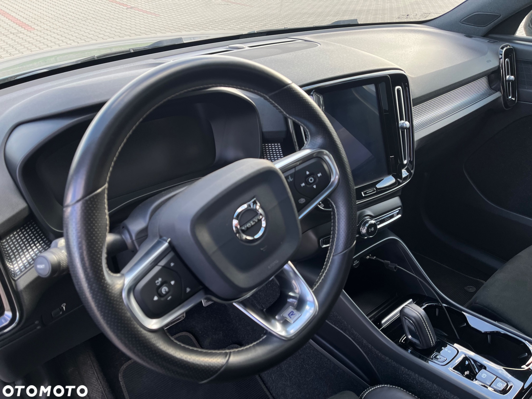 Volvo XC 40 D3 R-Design - 3