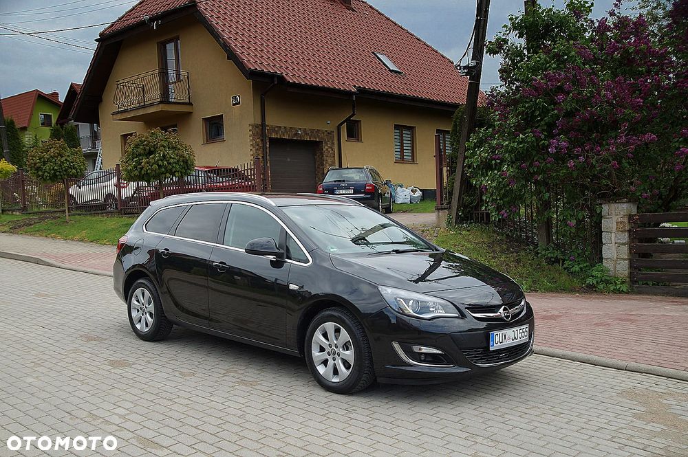 Opel Astra 1.4 T Cosmo S&S - 9