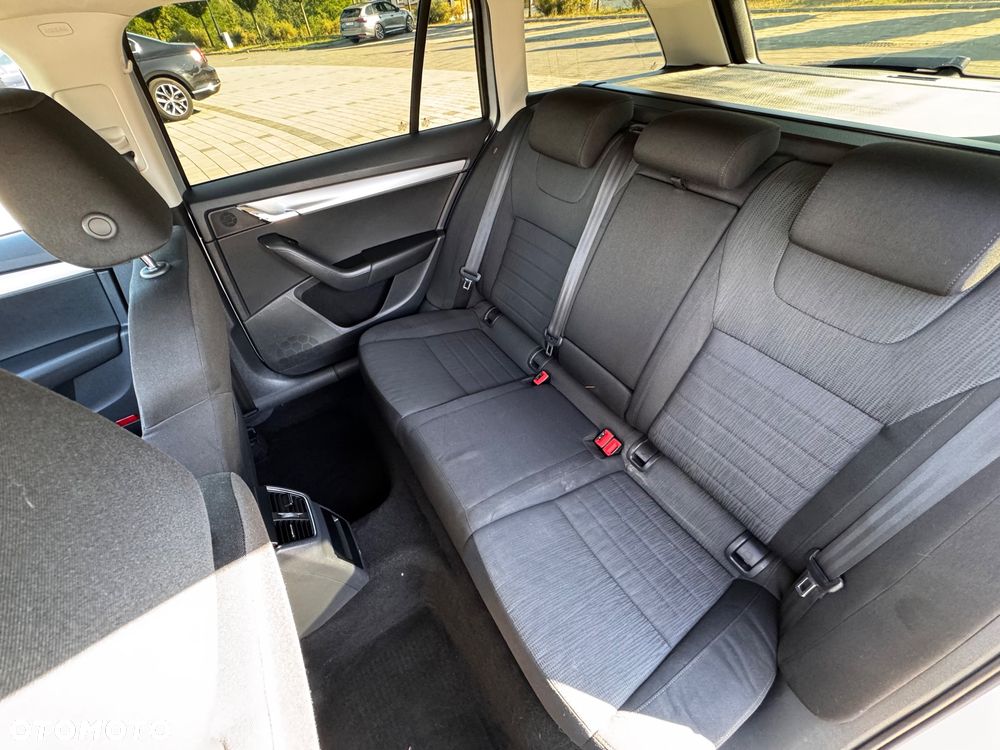 Skoda Octavia 2.0 TDI 4x4 Elegance DSG - 5