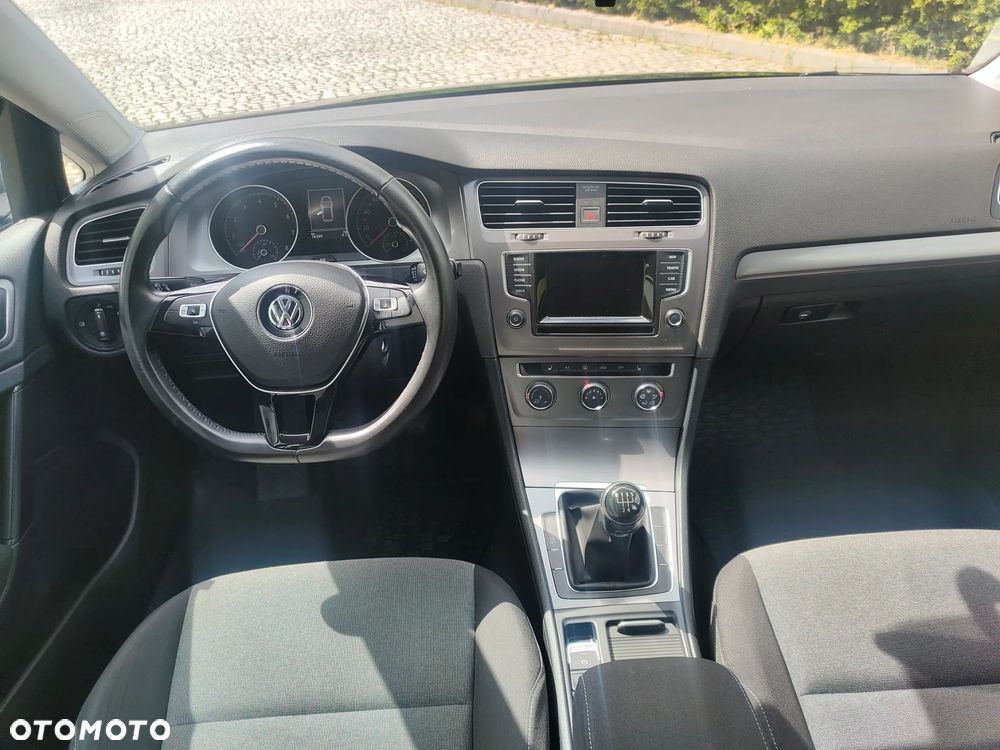 Volkswagen Golf 1.2 TSI BMT Trendline Perfectline - 13