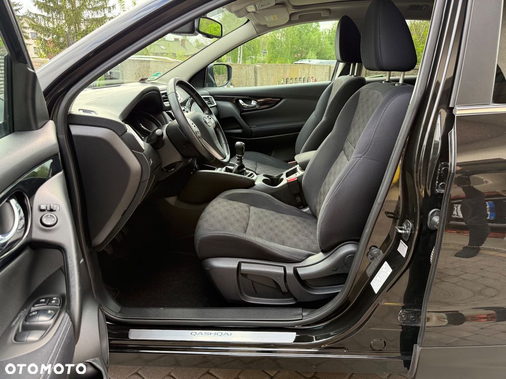 Nissan Qashqai 1.6 DIG-T N-Connecta - 12