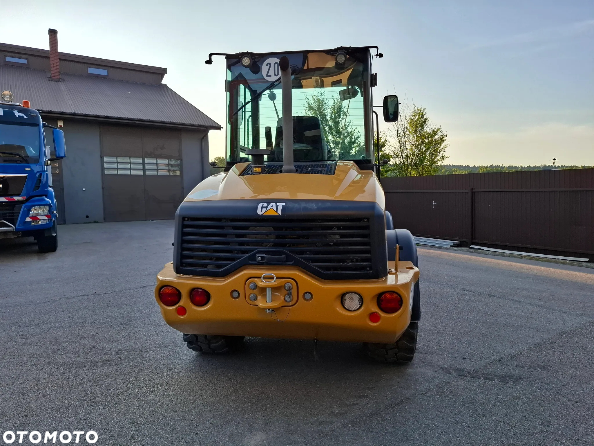 Caterpillar CAT 908 M - 6