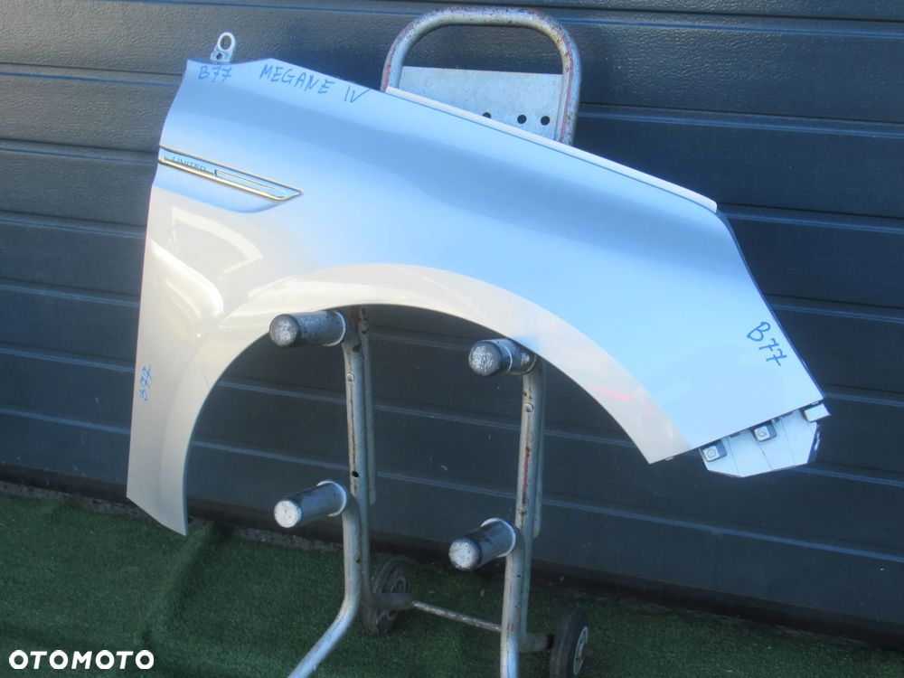 BŁOTNIK PRZEDNI PRZÓD PRAWY RENAULT MEGANE IV 4 631125412R 2016 - 2