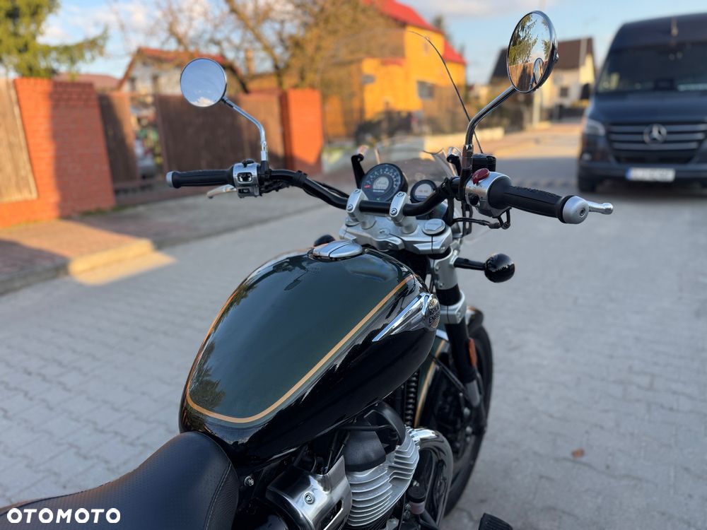 Royal Enfield Super Meteor - 12