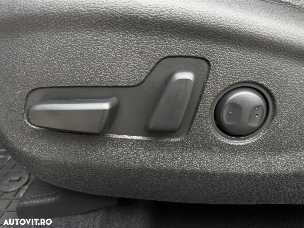 Hyundai Tucson blue 1.7 CRDi 2WD DCT Premium - 29