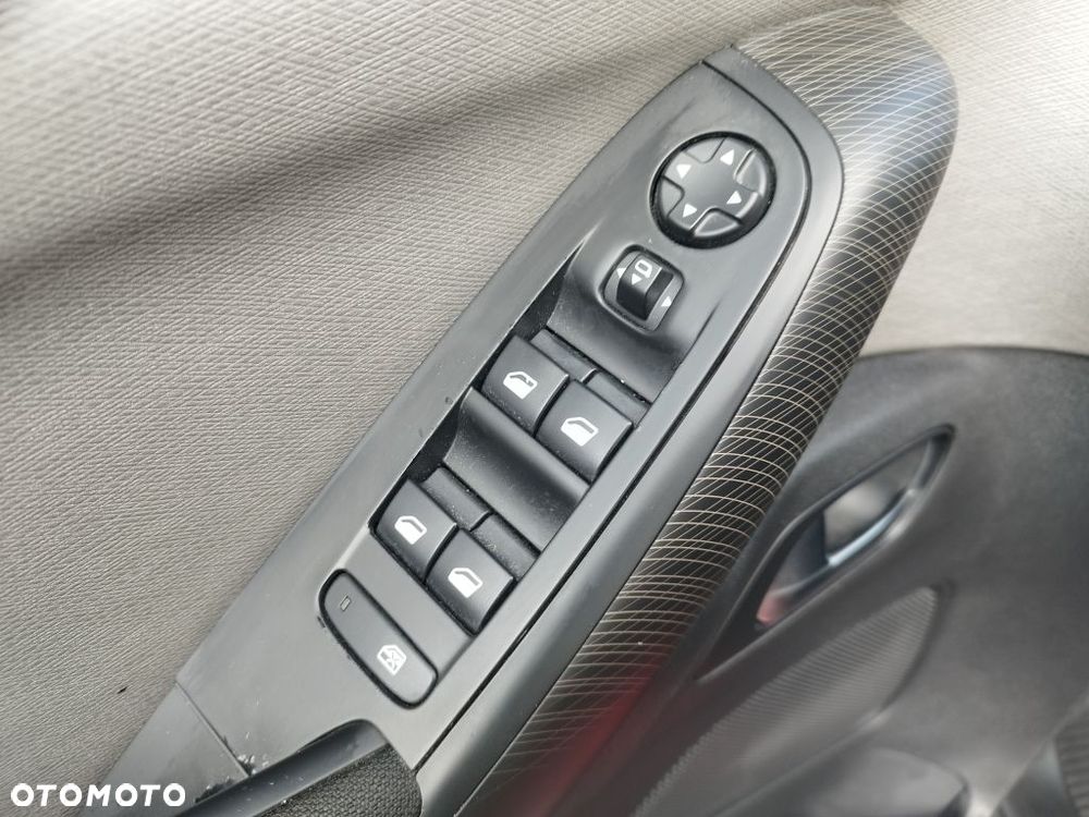 Citroën C4 Grand Picasso e-HDi 115 ETG6 Business Class - 23