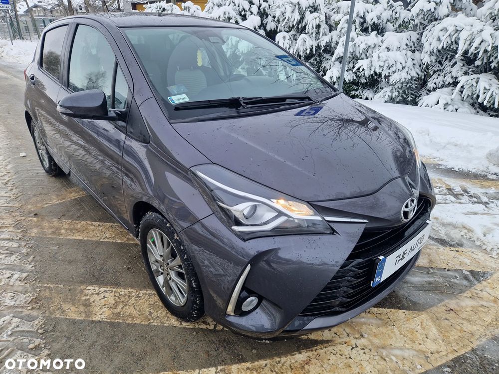 Toyota Yaris 1.5 Premium CVT - 39