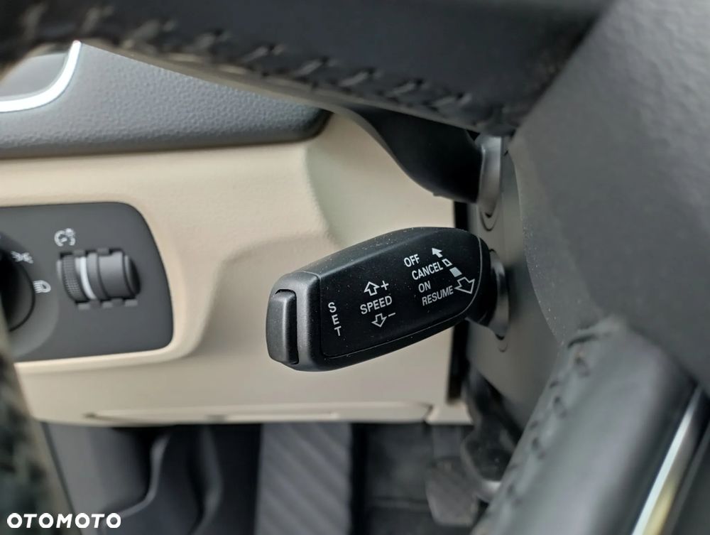 Audi Q3 1.4 TFSI Edycja Specjalna - 34