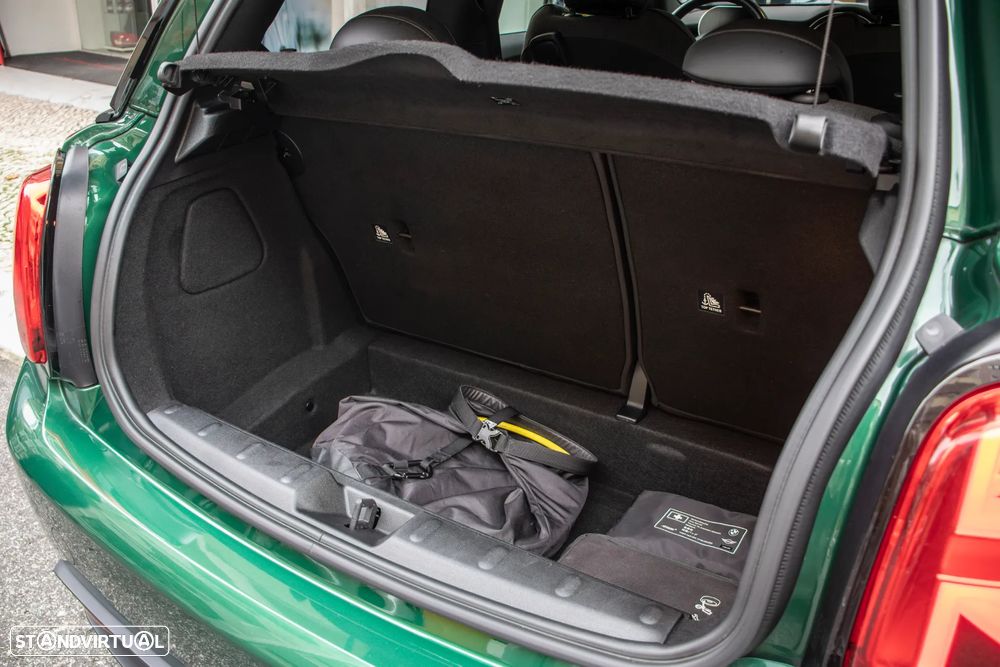 MINI 3 Portas Cooper SE - 32