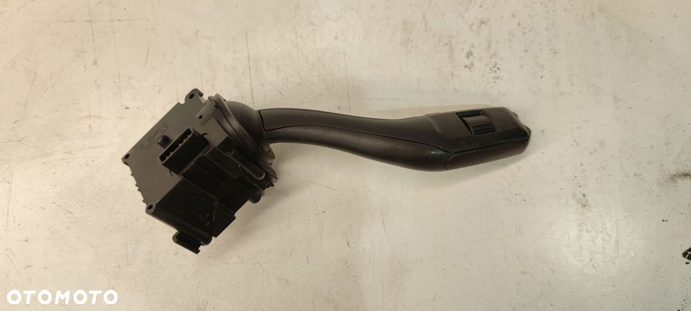 PRZEŁĄCZNIK WYCIERACZEK AUDI A4 A6 Q7 4E0953503F - 4