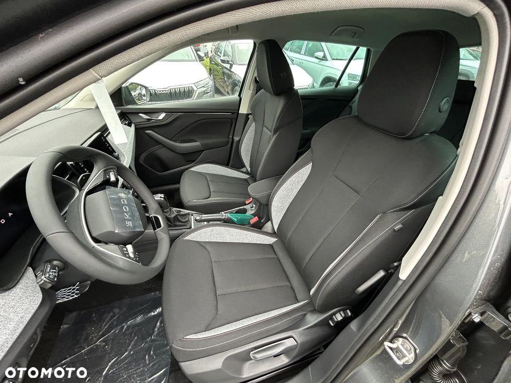 Skoda Scala 1.0 TSI Drive DSG - 12