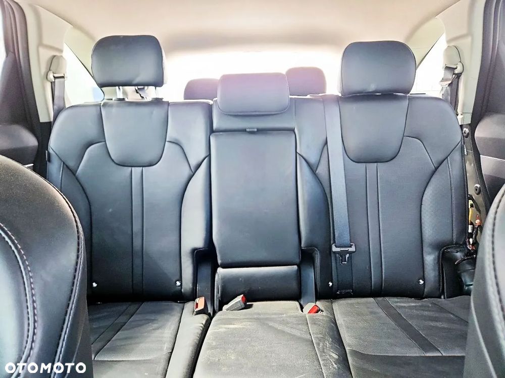 Kia Sorento - 10