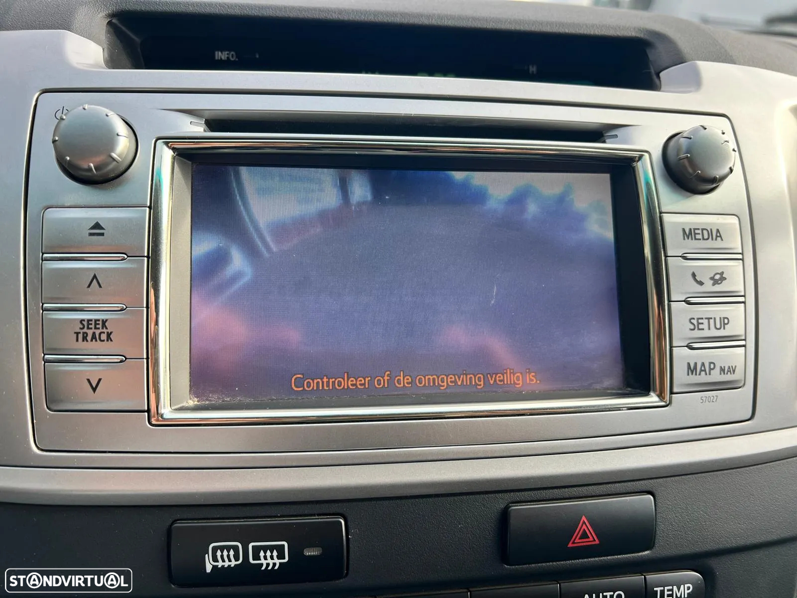 Toyota Hilux 3.0 D-4D 4WD CD Tracker CA+EP+Navi+PM - 9