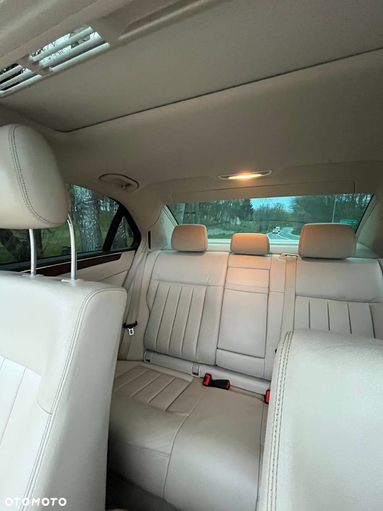 Mercedes-Benz Klasa E 350 4Matic 7G-TRONIC - 16