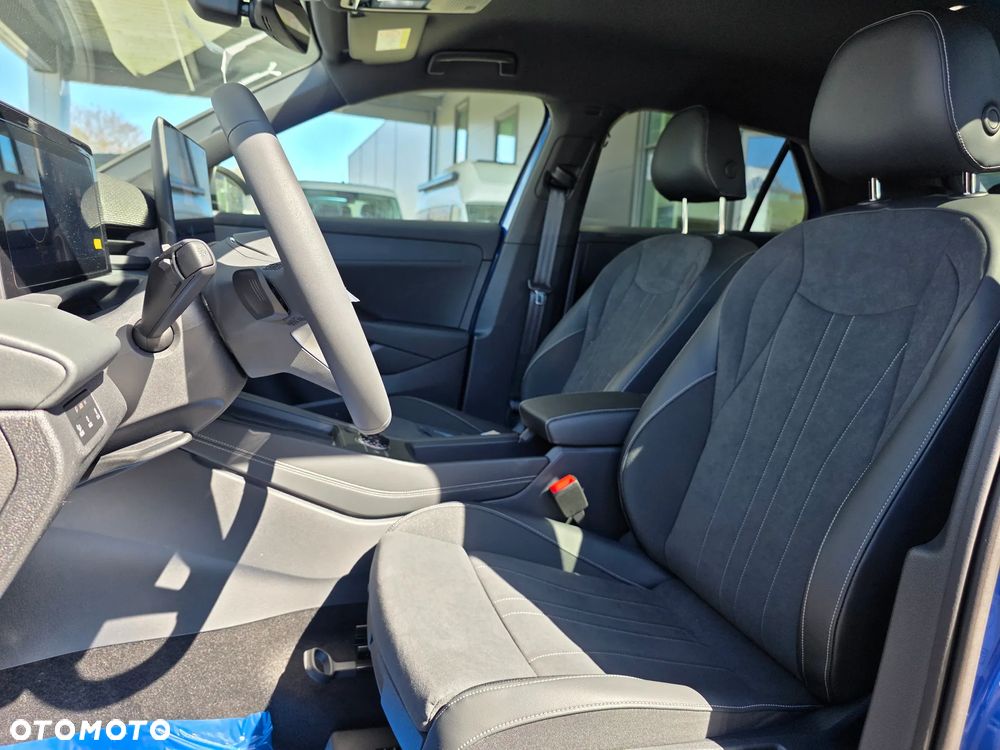 Volkswagen T-Roc 1.5 eTSI Style DSG - 11