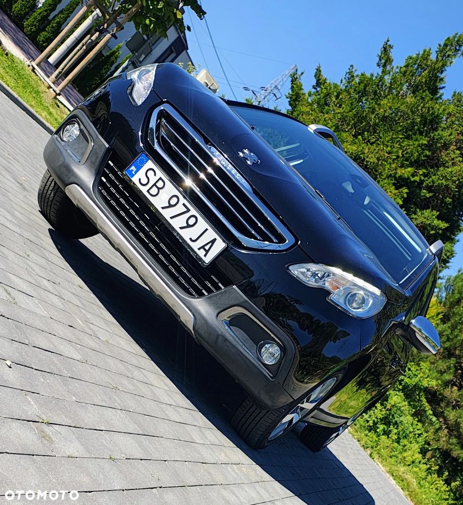 Peugeot 2008 1.2 Pure Tech GPF Style - 1
