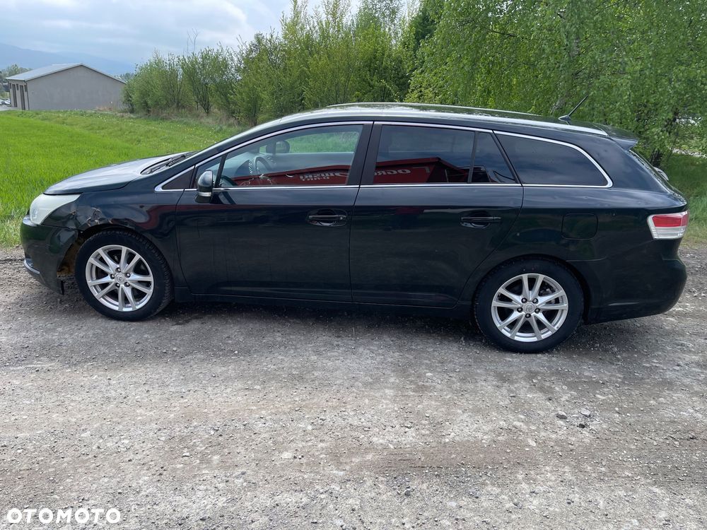 Toyota Avensis 2.2 D-4D Sol Plus NAVI - 9
