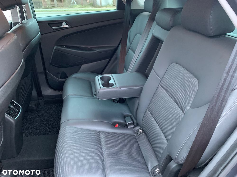 Hyundai ix35 blue 1.6 2WD Finale Gold - 24