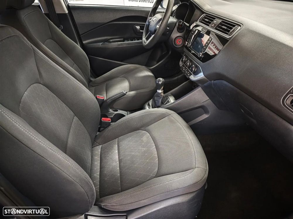 Kia Rio 1.2 CVVT More - 23