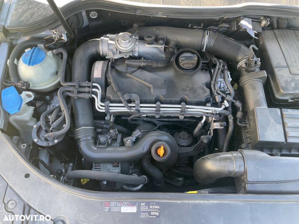 Volkswagen Passat 1.9 TDI Comfortline - 11