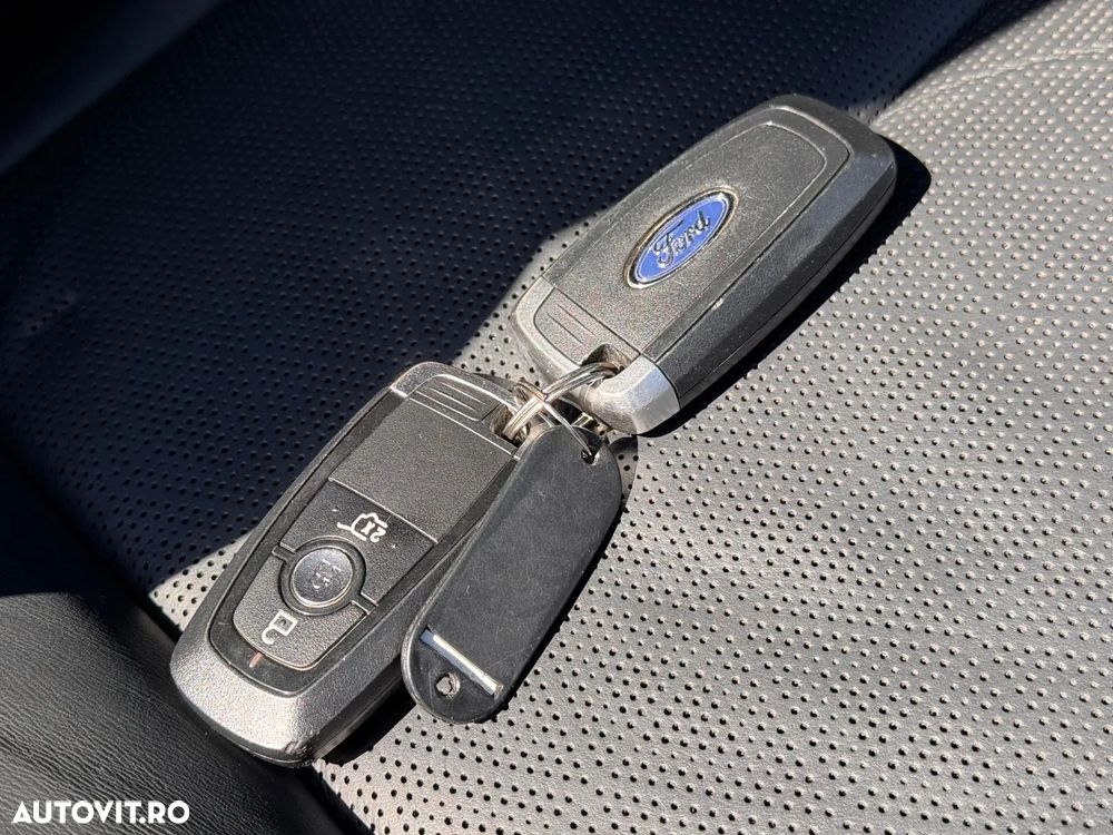 Ford Explorer EcoBoost Plug-in Hybrid PLATINUM - 6